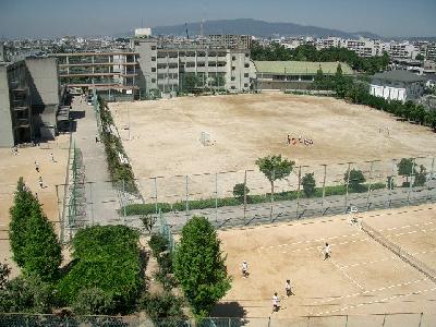 豊中市立第十七中学校　全景