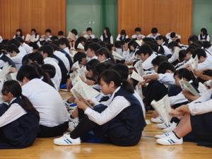 生徒総会のようす