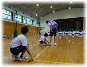 立ち幅跳び着地