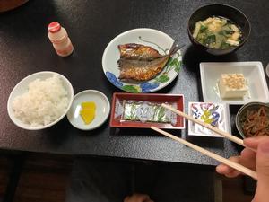 朝食