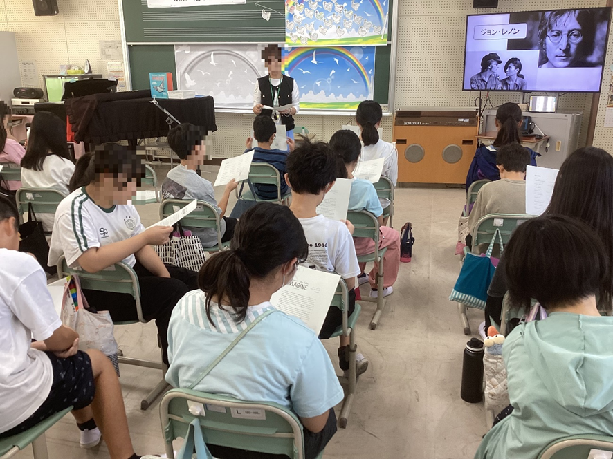 音楽の授業のようす