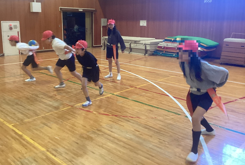 フラッグフットボールのようす