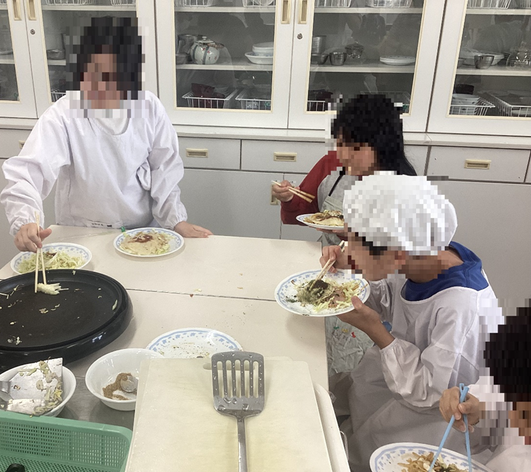 試食のようす