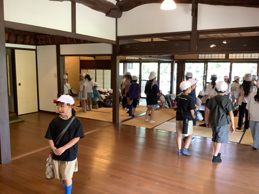 奥野邸中のようす