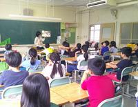 読み聞かせのようす