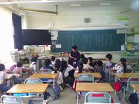 読み聞かせのようす