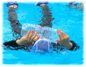 ペットボトルで浮く