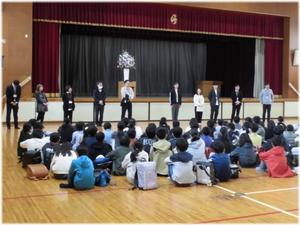 ６年学年集会「みんなで夢中になろう」