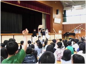 １年担任の先生三択クイズ