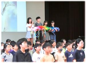 みんなで折った千羽鶴