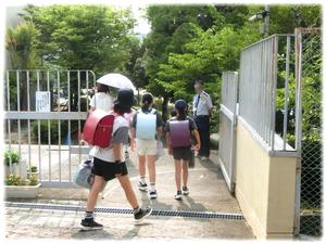 上門・警備員さんとあいさつ