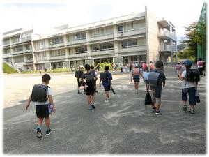 ①８時登校