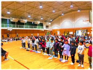 １年「青い空に絵をかこう」♪