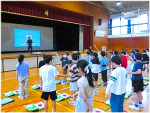 周囲の安全確認