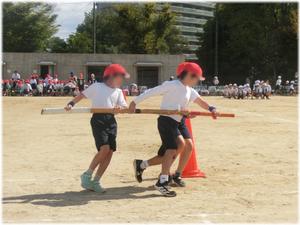 3年「くるくるぼうリレー」