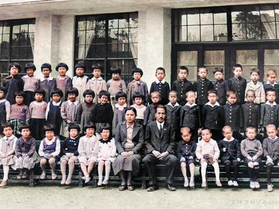 大池小学校の歴史ある写真のカラー化に挑戦! - 大池小学校 大池小学校の歴史ある写真のカラー化に挑戦! - 大池小学校