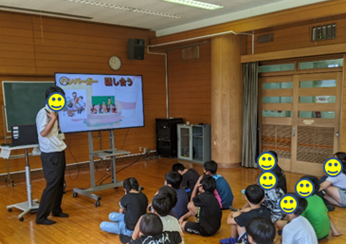 学年集会のようす