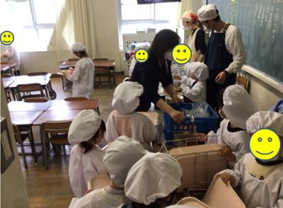 1年生の給食のようす