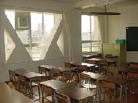教室の耐震工事