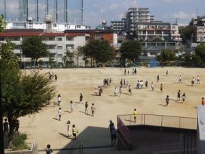 校庭